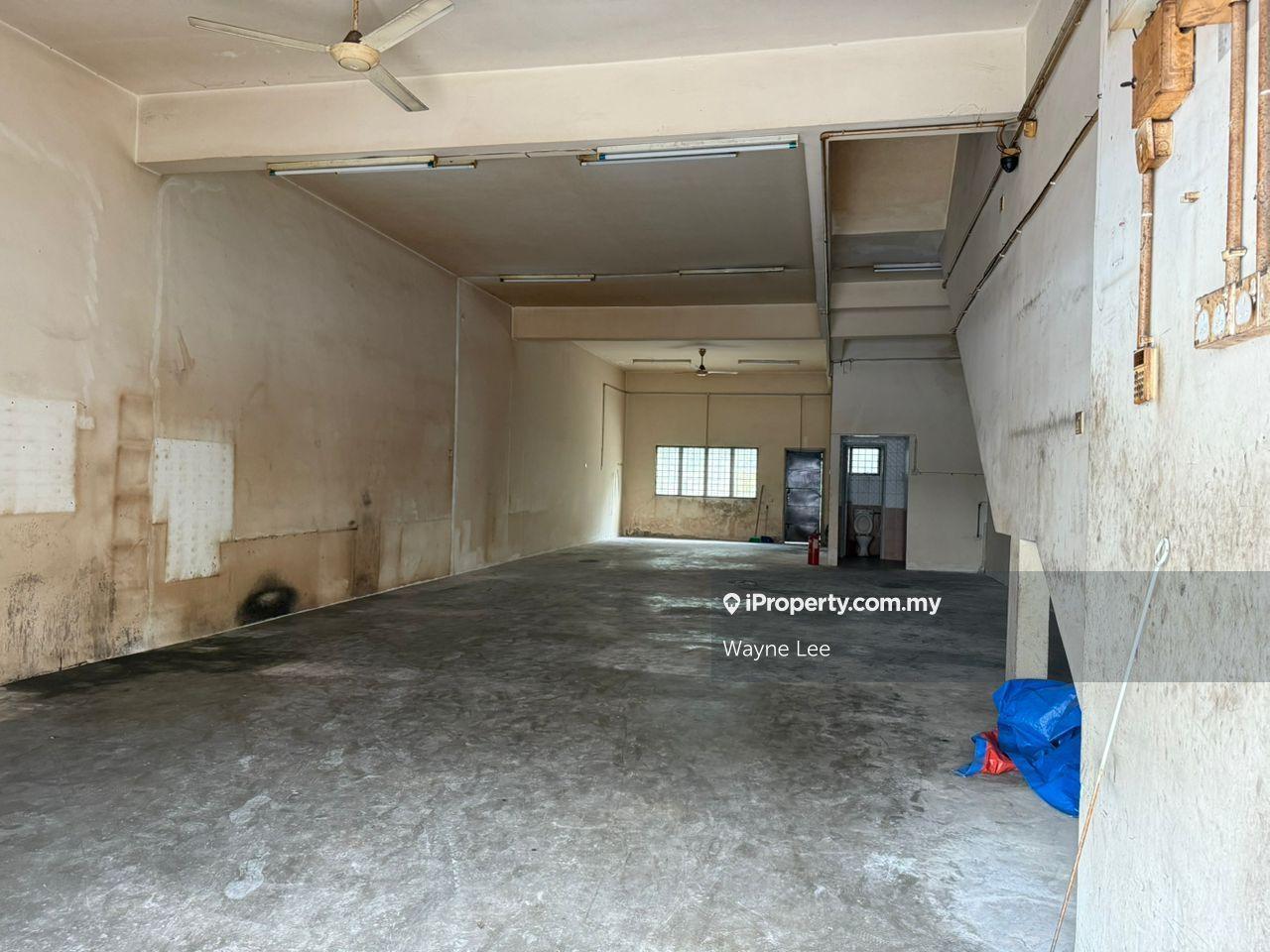 Main Road Frontage Shop @ Nzx Ara Damansara -Spacious Lot for Rent
