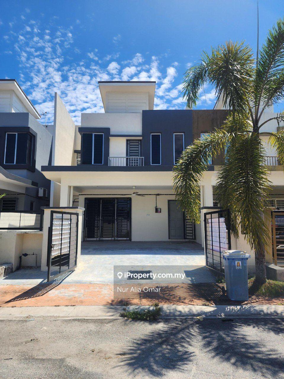 Superlink Double Storey Facing Open Jalan Js5 Taman Bentara 