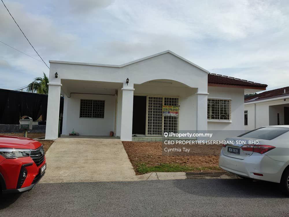 Semi-D house for Rent
