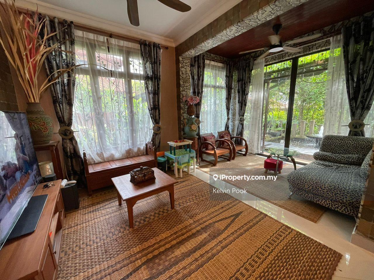 Luxury Precint 14 @ Putrajaya Sermi-D House With Renovated Garden