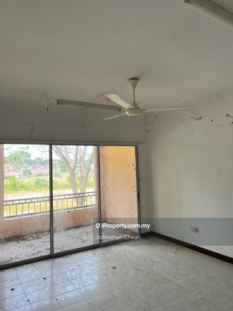 Freehold Condo for Sale Bukit Merah Laketown, Simpang Ampat, Perak