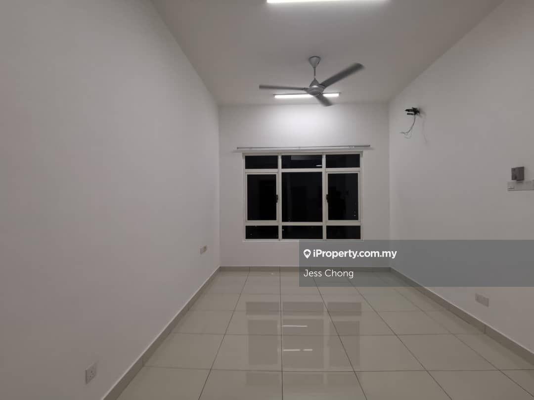 La Thea Condominium 2 Bedroom & 2 Bathroom for Sales
