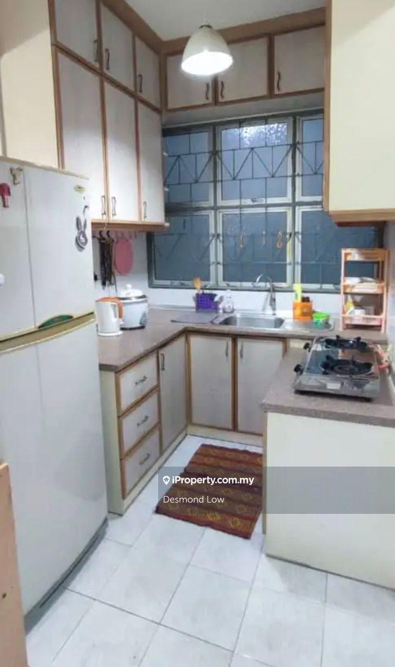 Worth rent unit, Renovated, Furnished, 1 Carpark