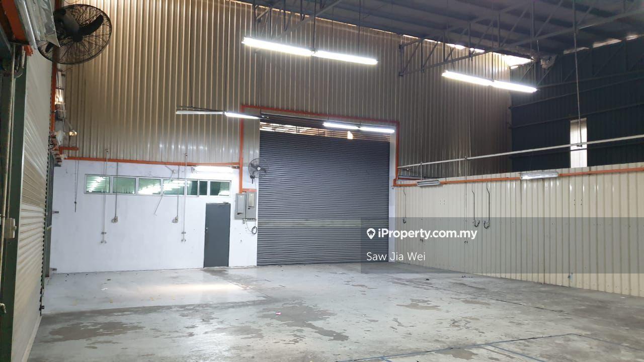 Iks Juru Jaya detached factory for rent