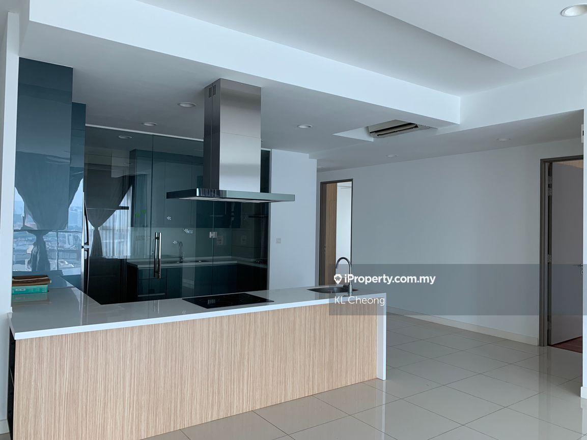 Uptown Residence for Sale