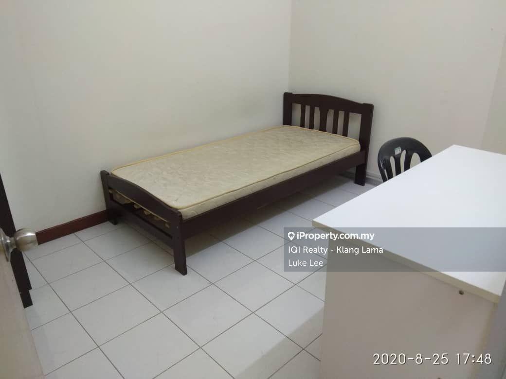 Room for Rent good condition at sunway lagoon view mix unit