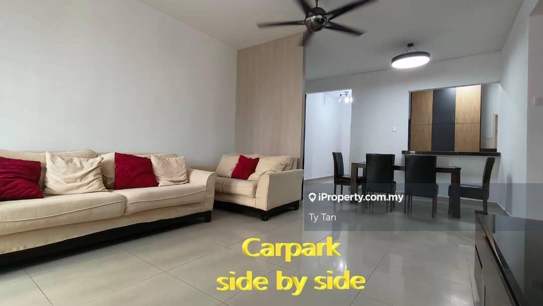 Lower floor unit with 2 Car Park 