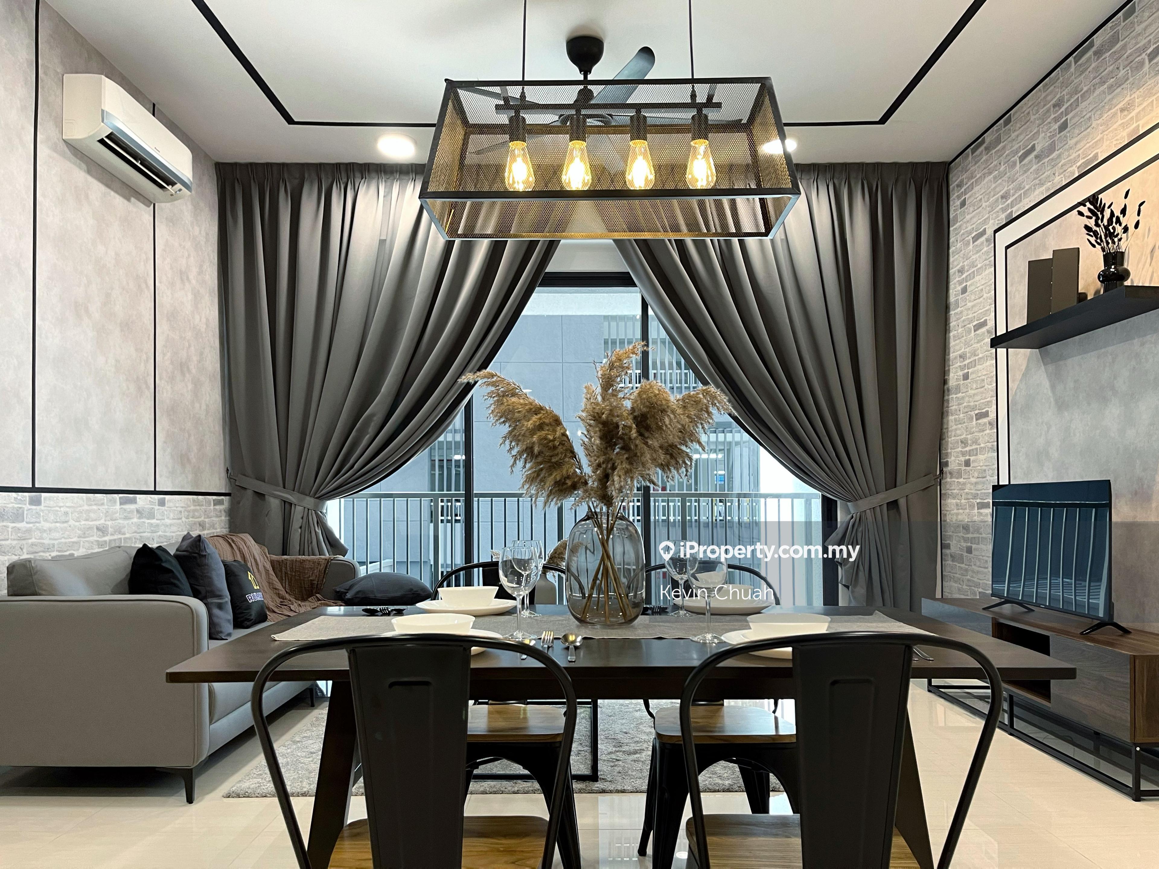 Fully Furnished MRT 5mins walk Condo near TRX for rent