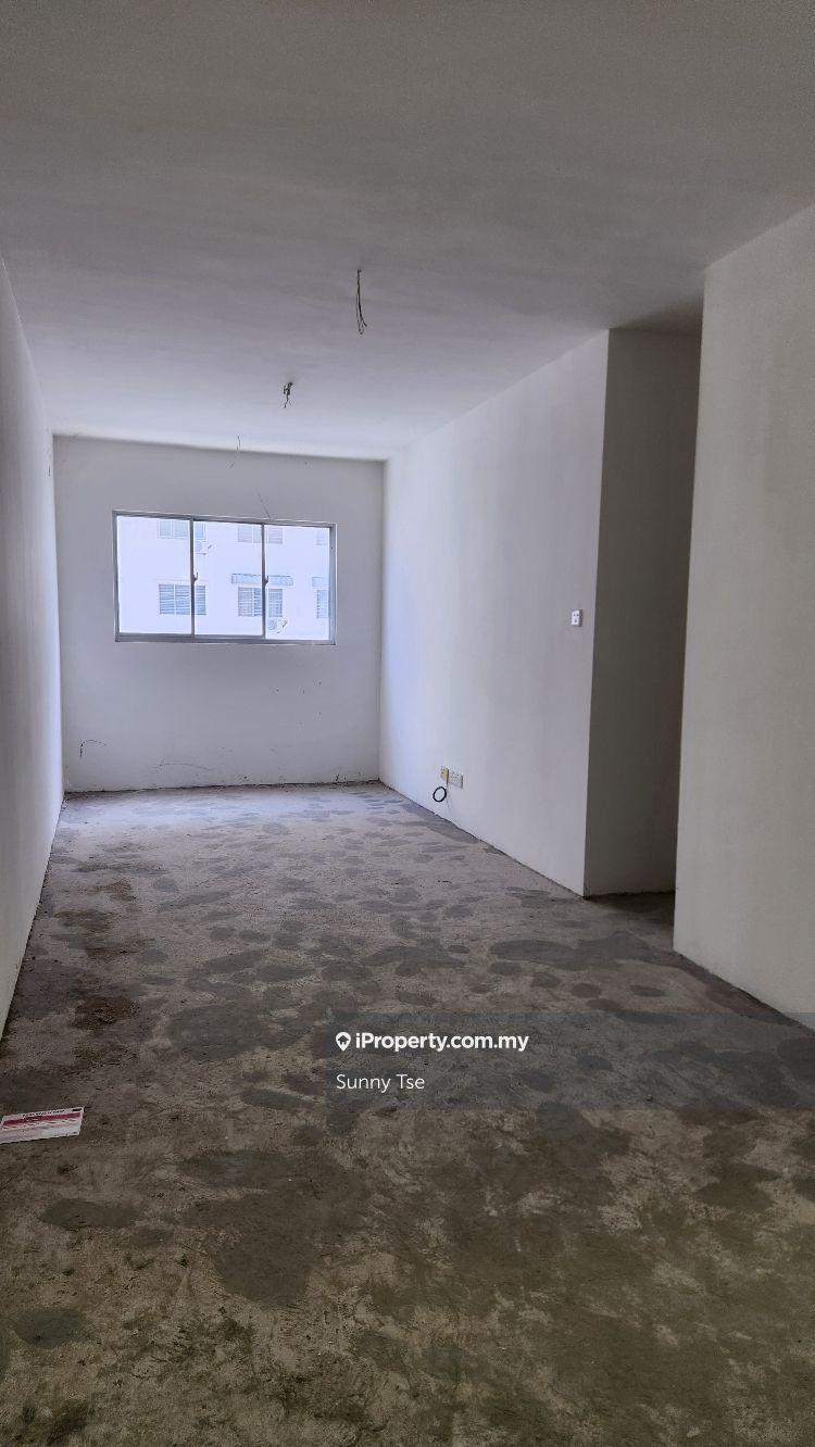 Idaman selasih corner unit high floor original 