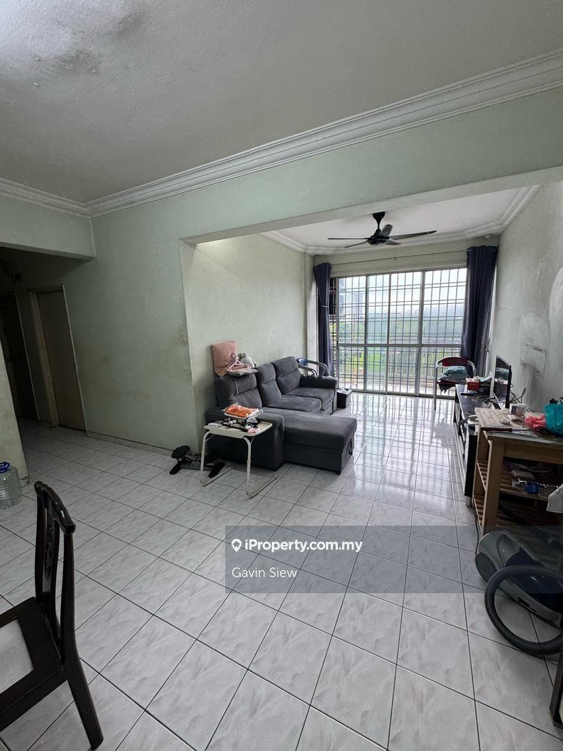 Putri Ria Apartment @ Taman Megah Ria, Masai