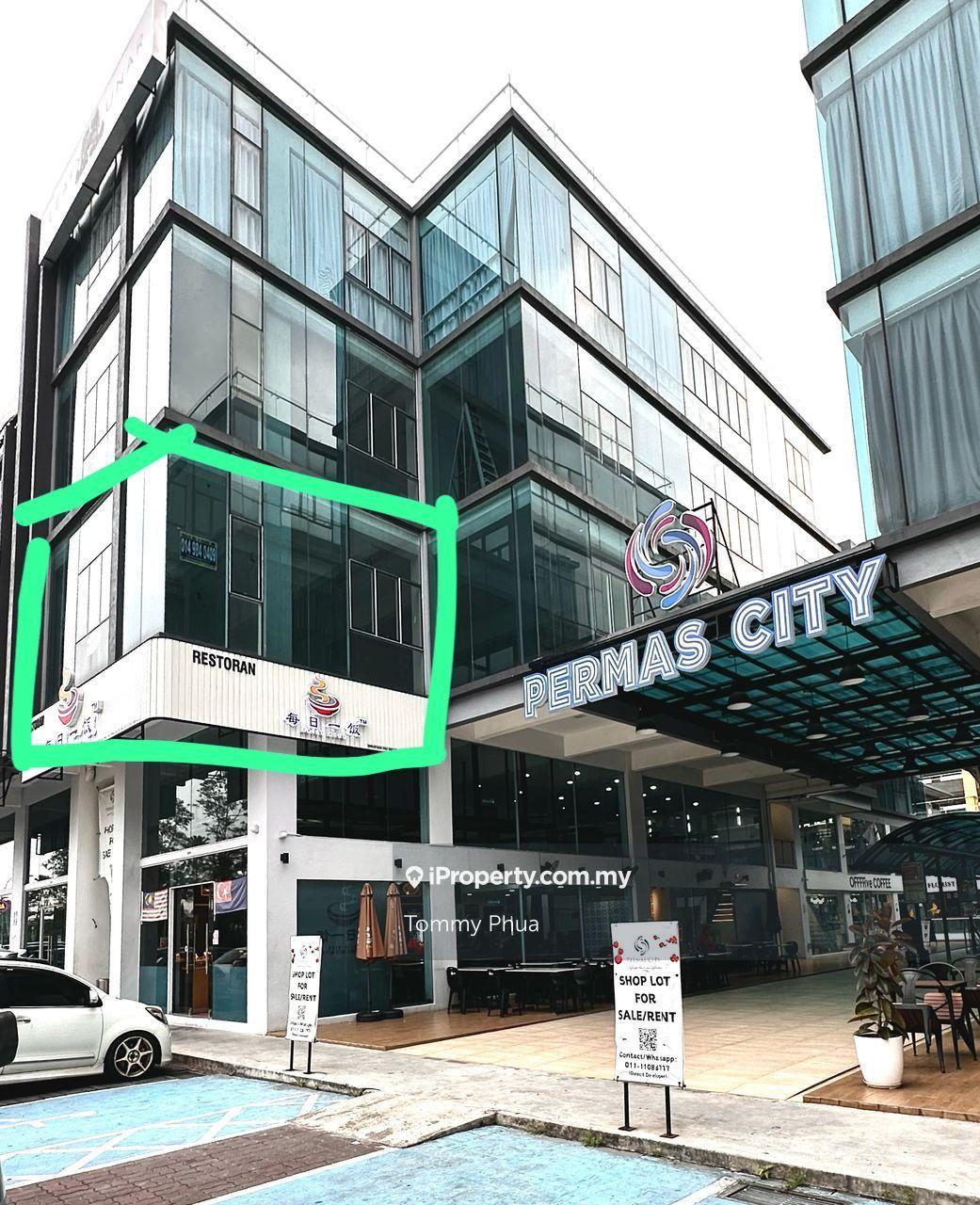 Permas City  Corner  2nd Floor for Rent 3500 Come with Lift 
