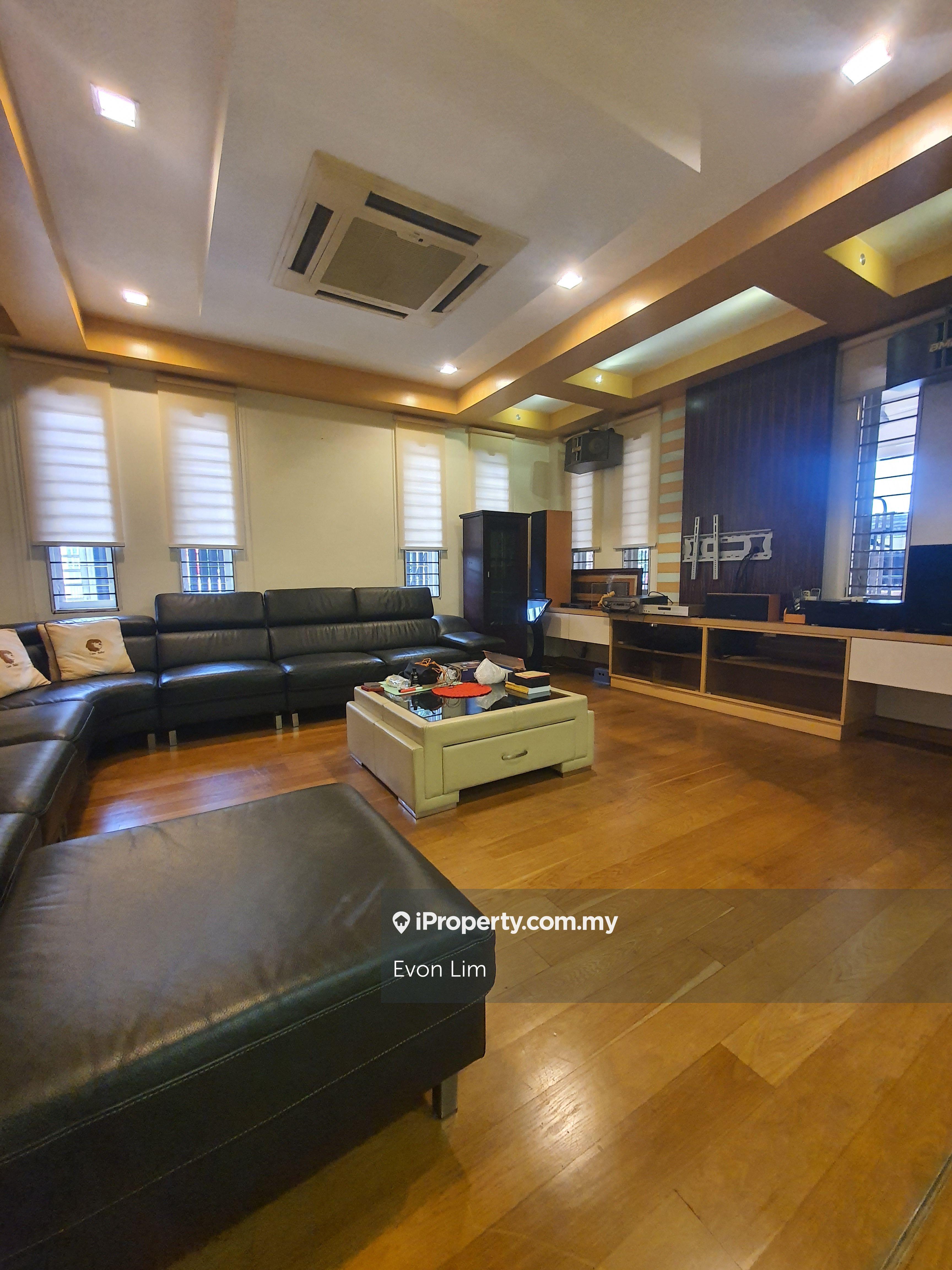 Kepong 2 Storey Corner House