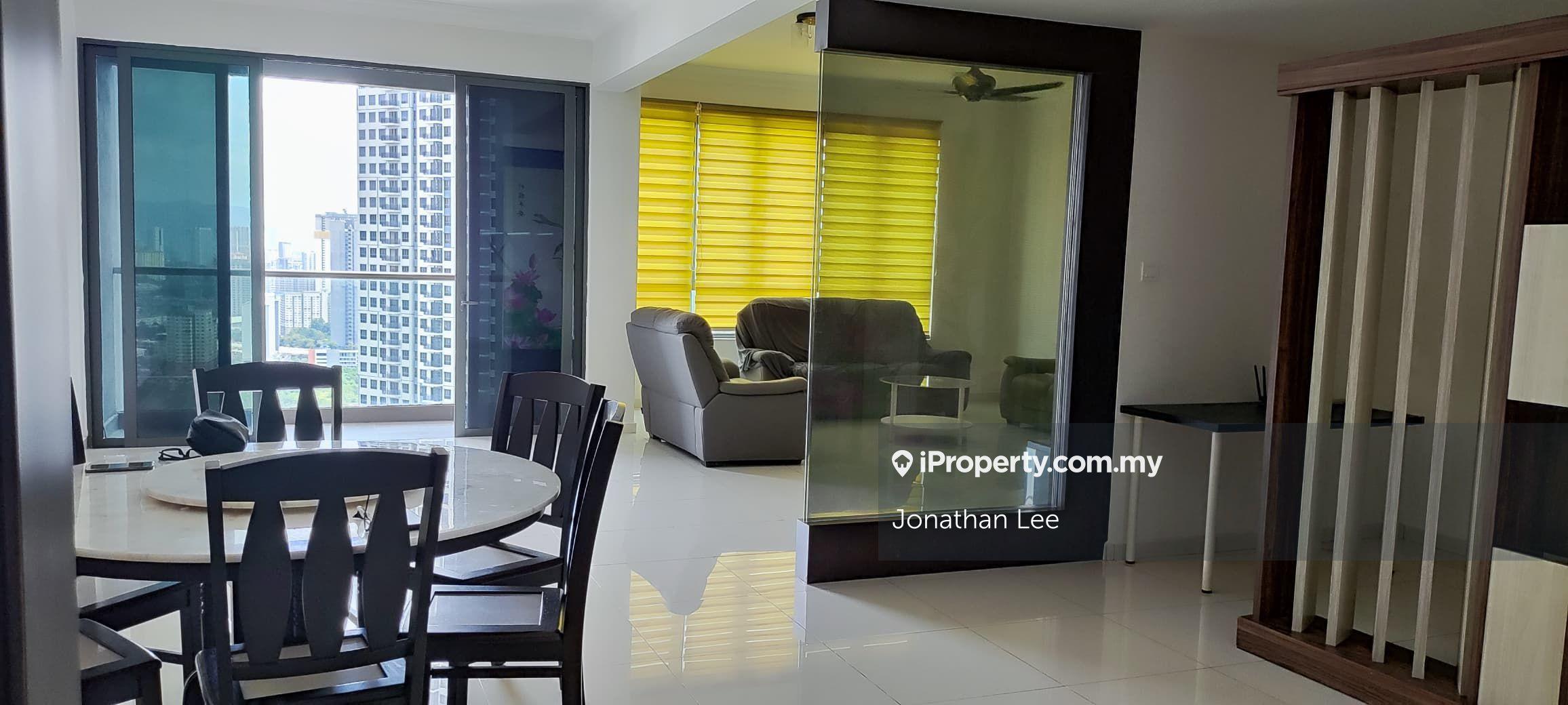 Infiniti 3 - Fully Furnished Unit Just Steps From The LRT 