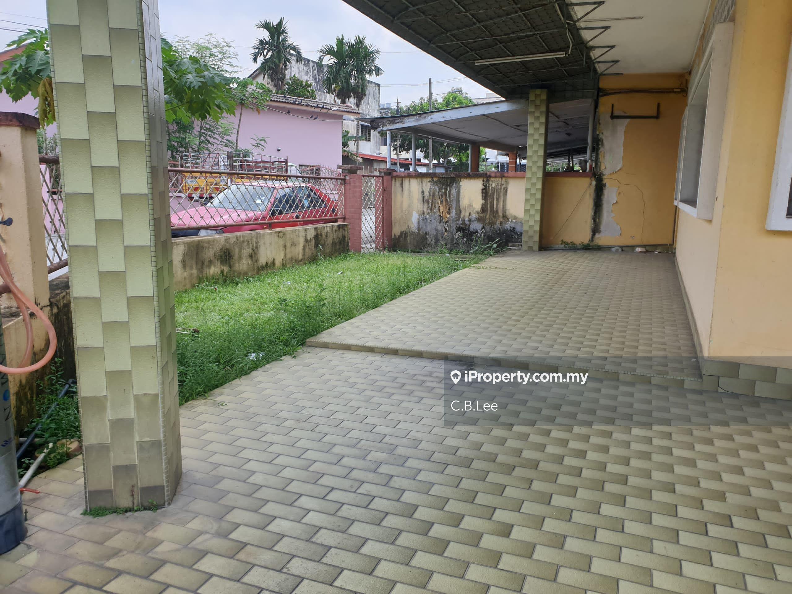 2 storey corner link house for sale