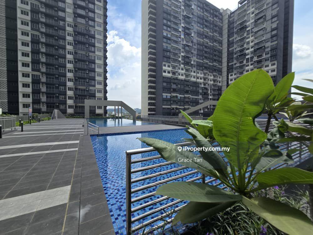 3 Car Park Brand New Garden Floor Unit Nice View