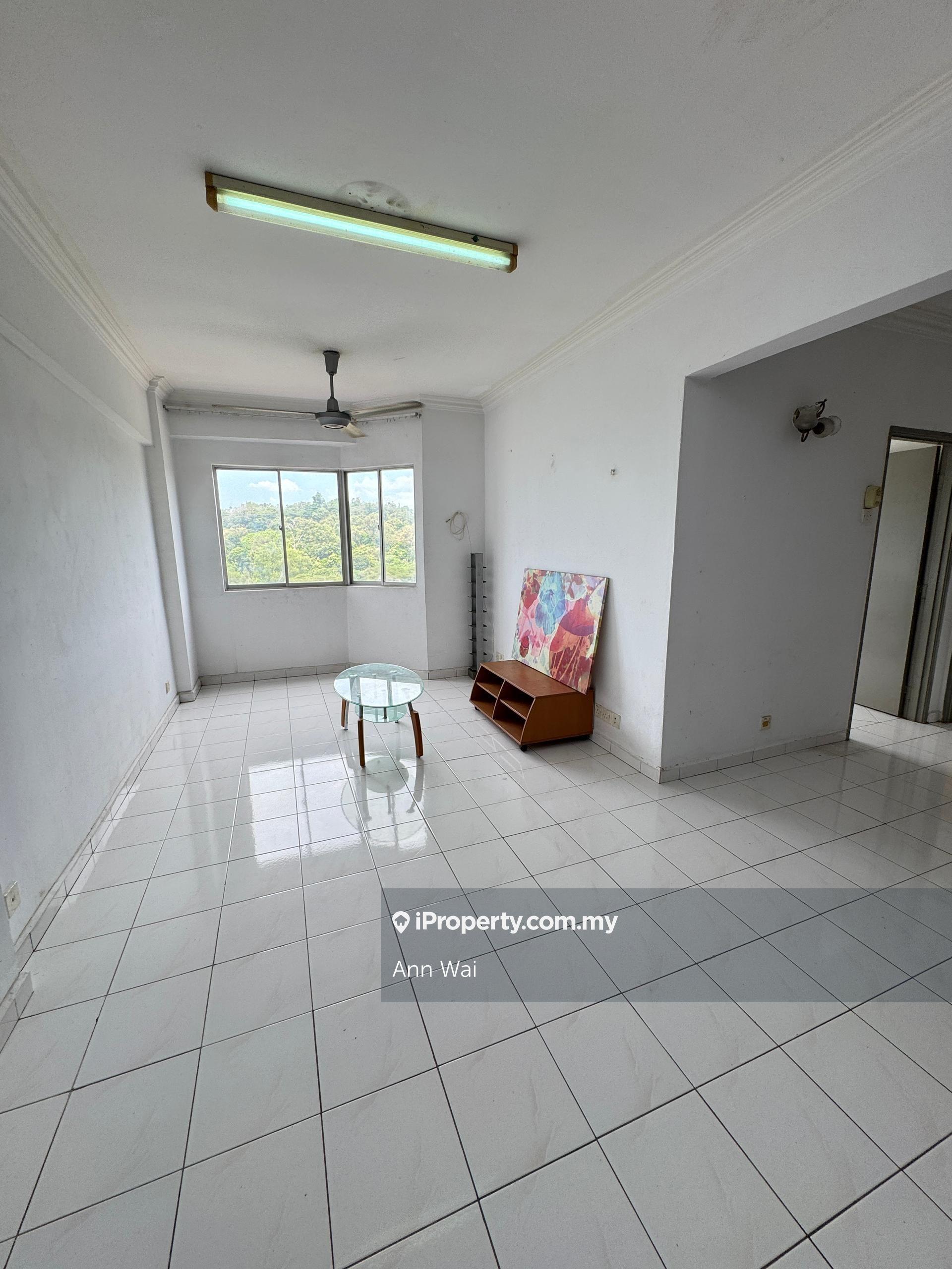 Vista Serdang Unit For Rent,Condo Seri Kembangan Disewa,Ktm Serdang