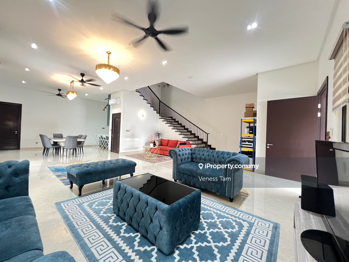 2 storey semi-D,Bandar Kinrara,renovated,gated guarded,extended 
