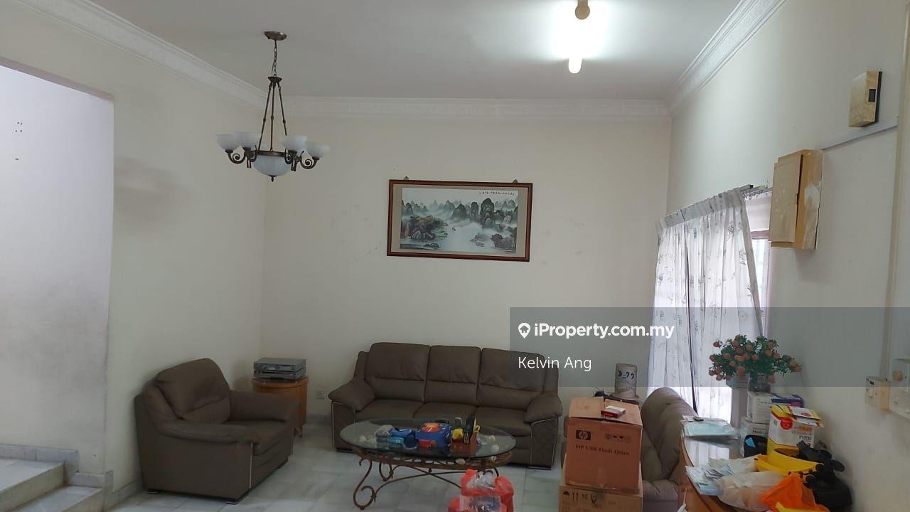 2-Storey Terrace House, Corner Unit, Semi-D size, Bukit Jelutong (U8)
