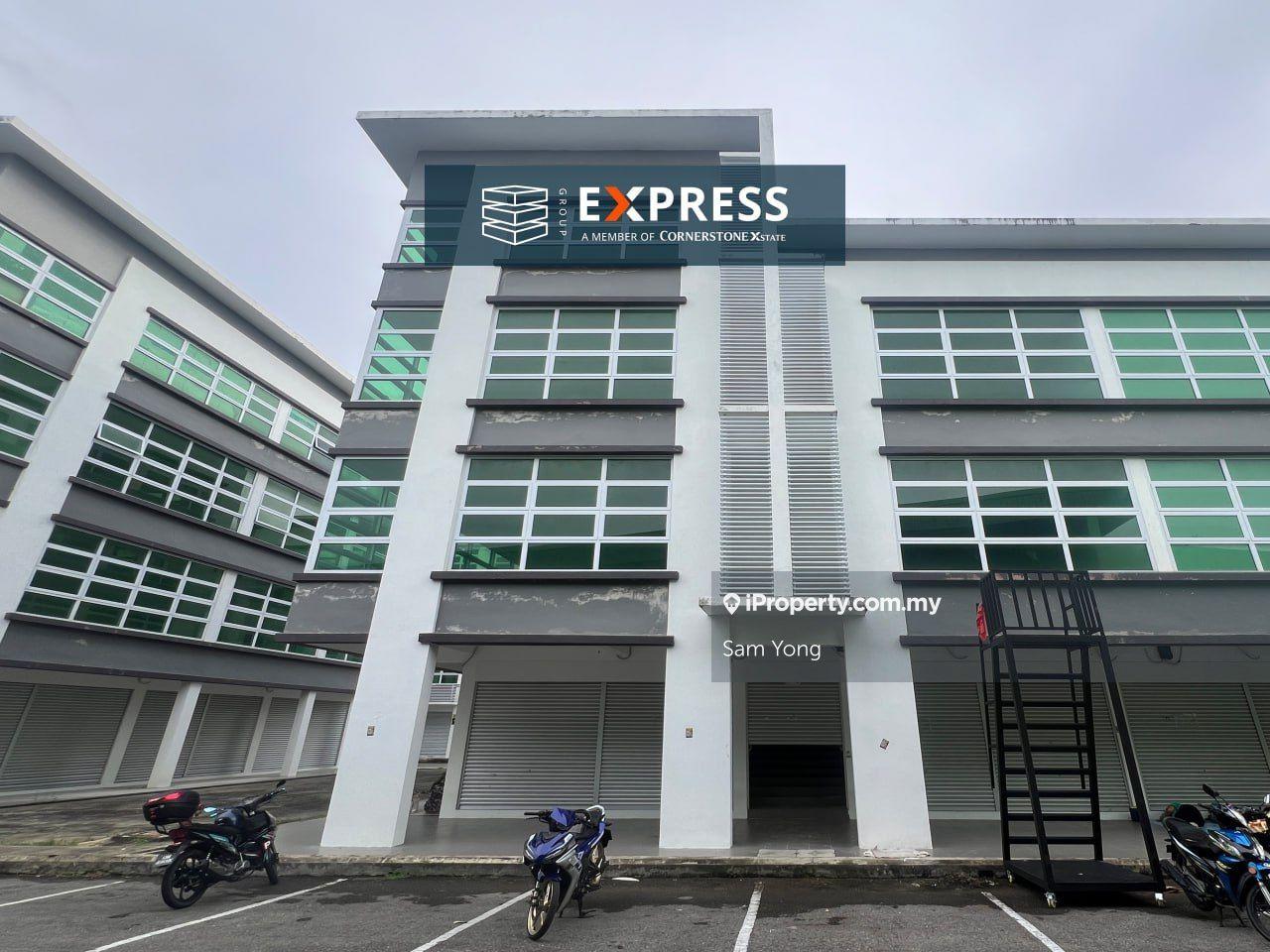 Four Storey Corner Shoplot at Pujut 7, Miri