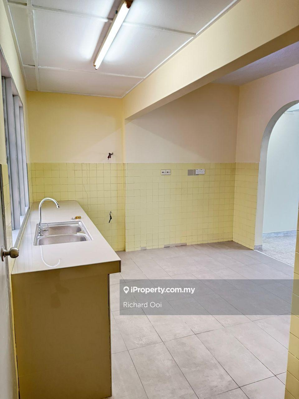 Fully Furnished Ss19 Double Storey Subang Jaya