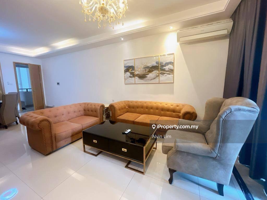 R&F Princess Cove/ Walk Distance To Ciq/ Jb Town/ Room For Rent/ Cheap
