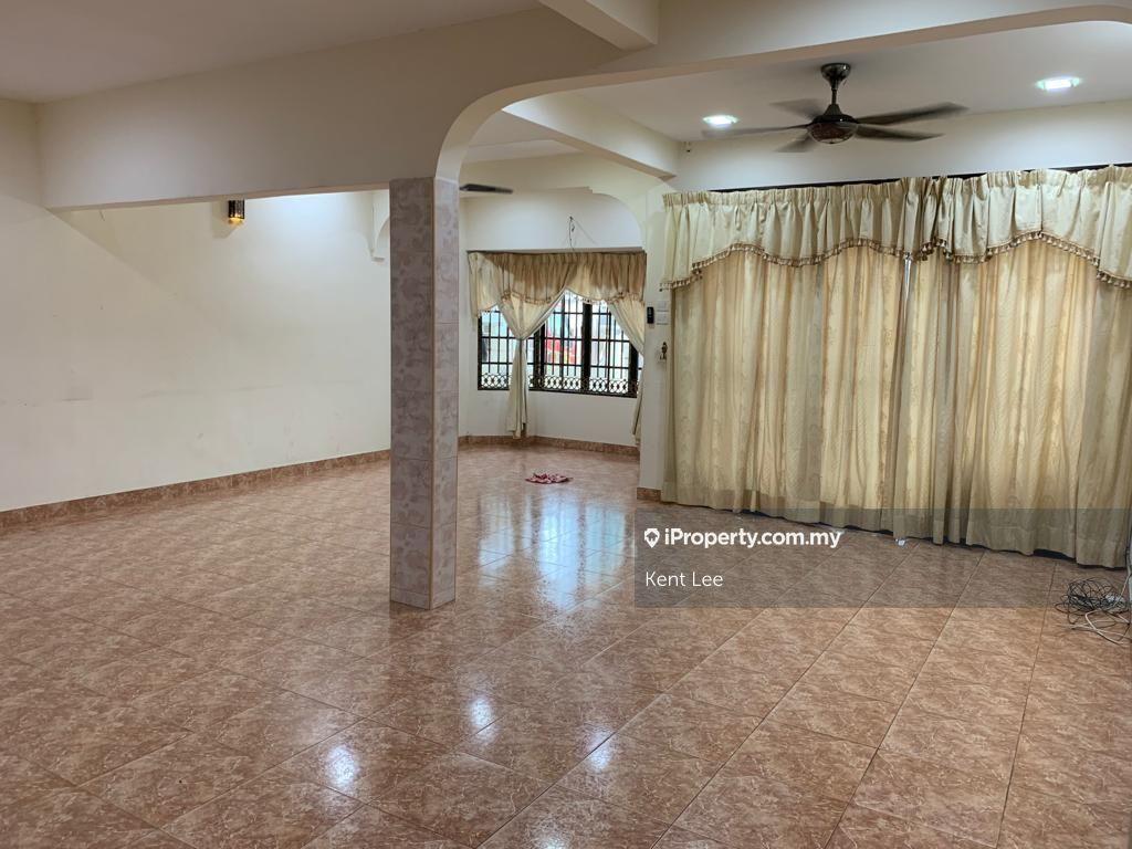 Terrace house for Sale