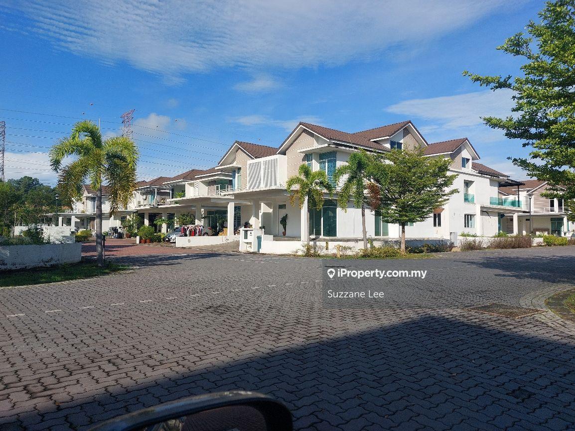 Semi-D house for Sale