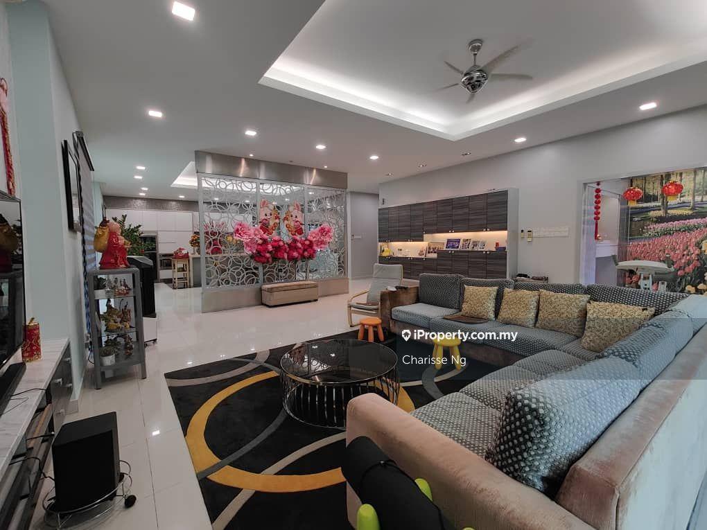 Super Nice!! Move In Condition 2 Stry Bungalow @ Bukit Sungai Long