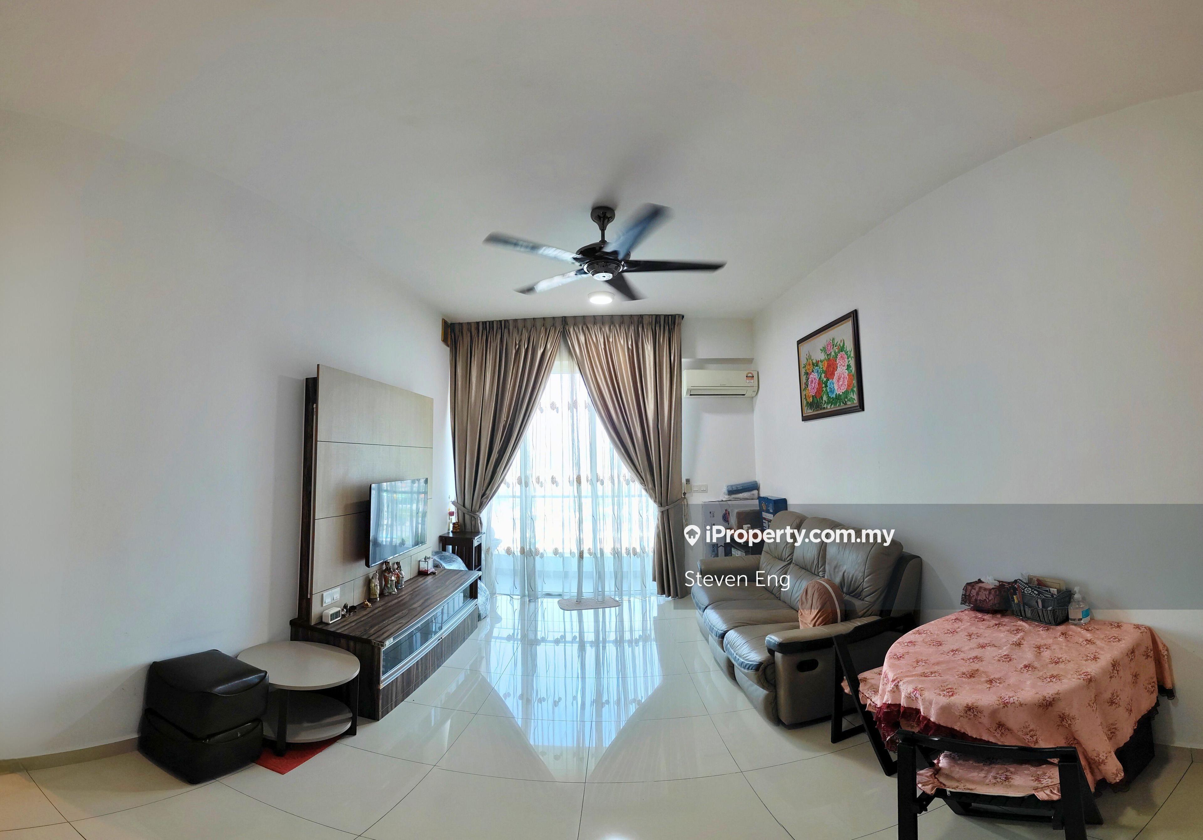 Ipoh Garden High Floor, Partial Furnished, Gated and Guarded Community