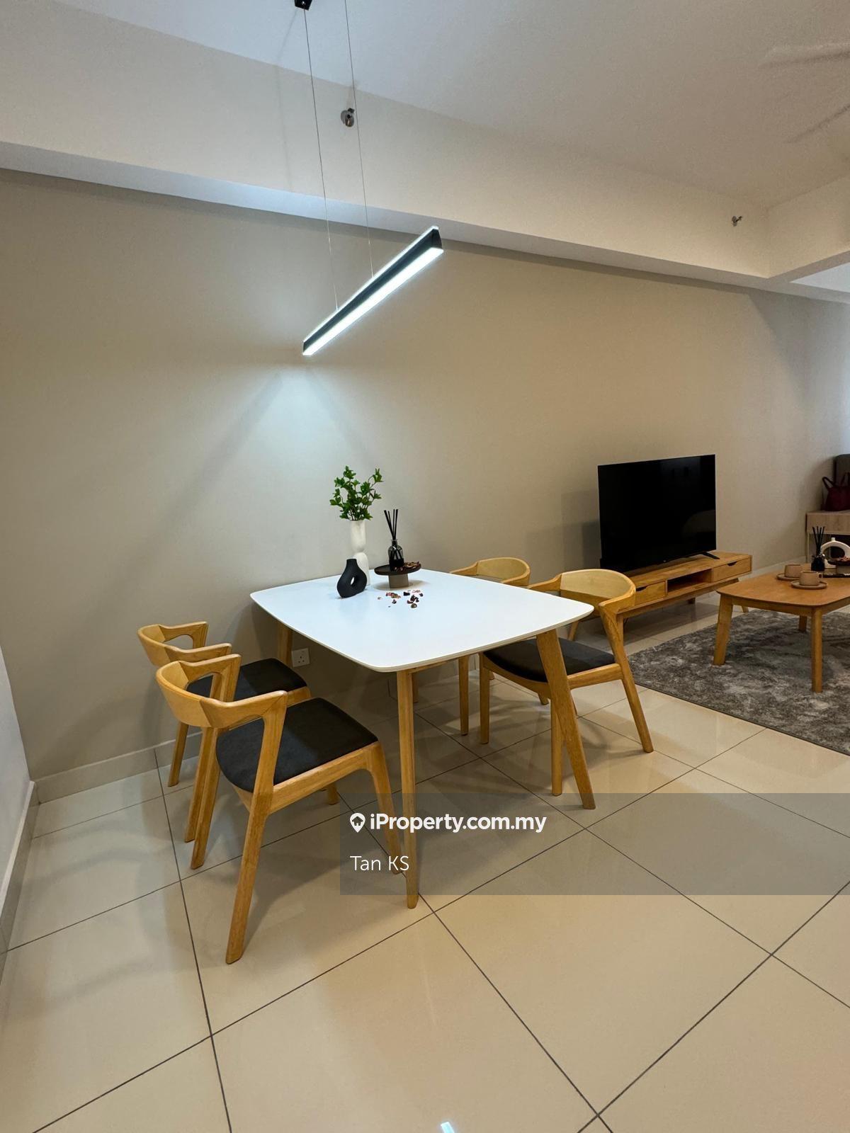 Very nice edu sentral apartment for rent