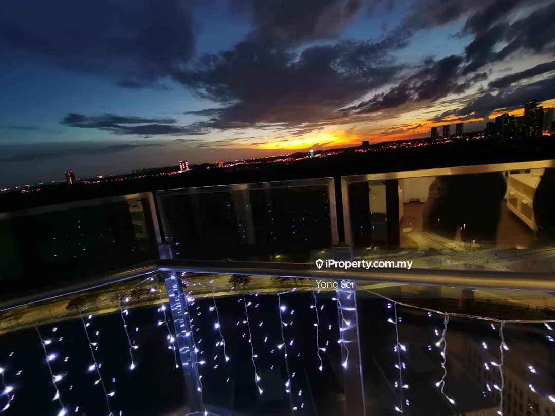 Experience the Almas Suite Lifestyle.
