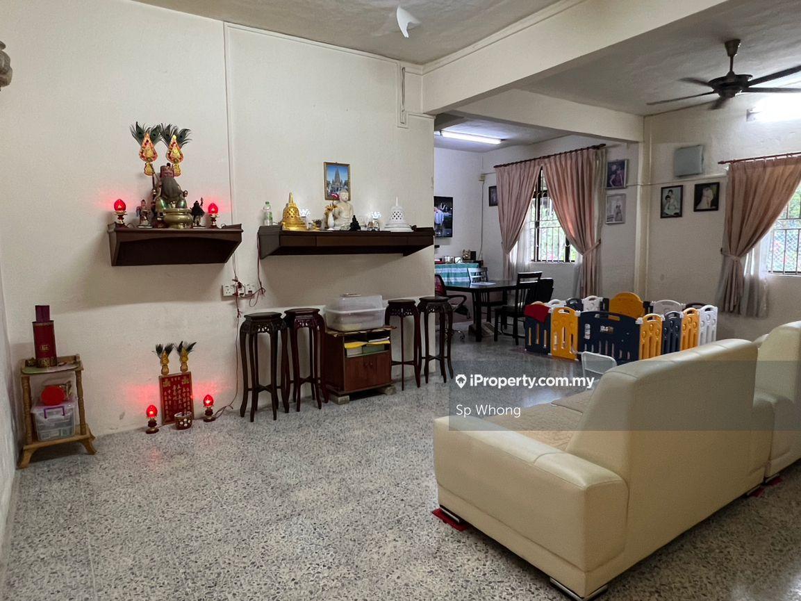 Semi-D house for Sale