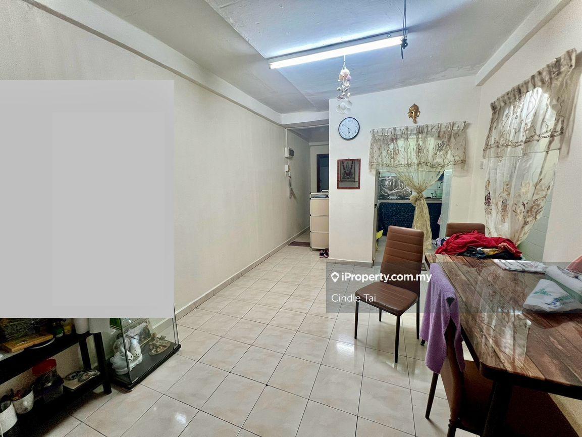 Renovated flat for sale