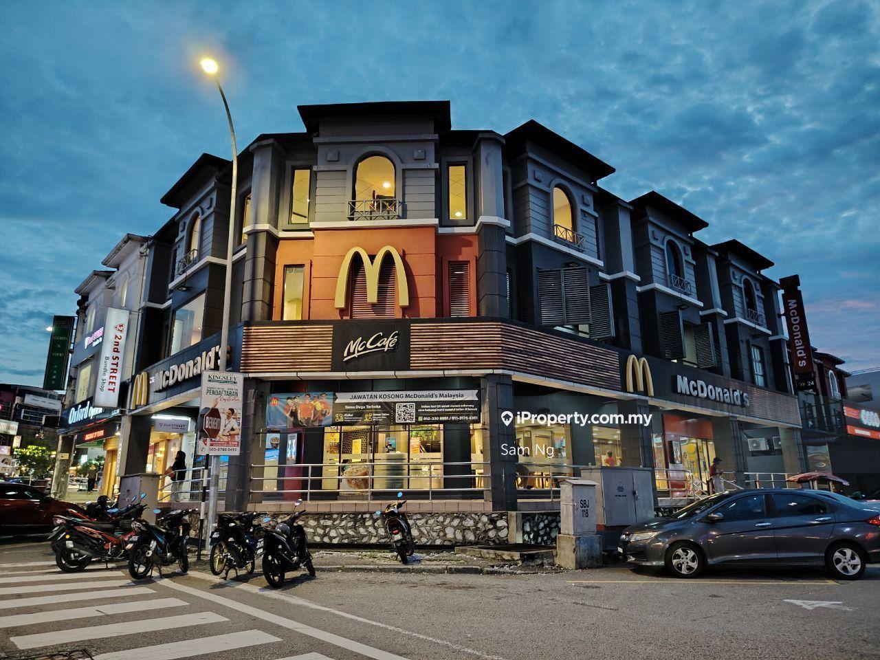 Taipan USJ 10 Shoplot For Rent