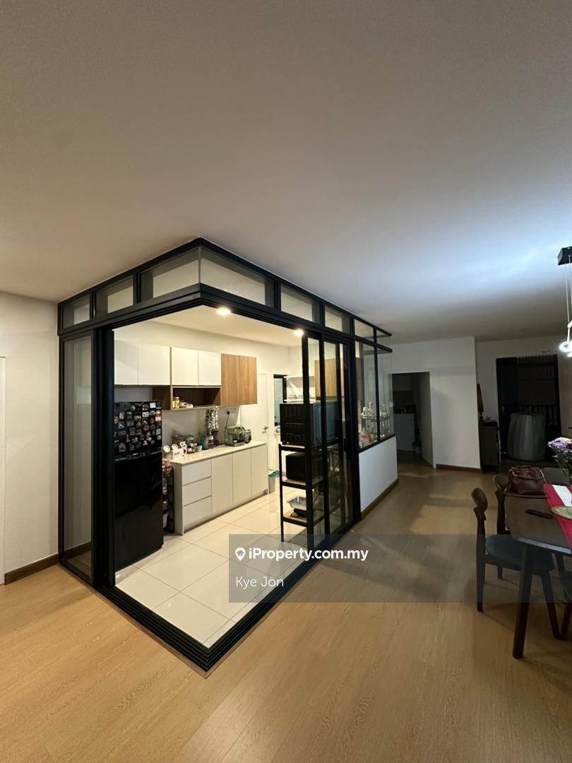 Fully furnished with interior design, with kitchen extension