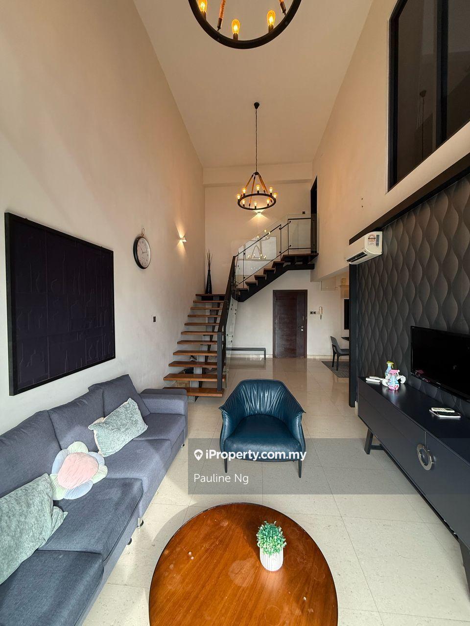 V @ Summerplace duplex unit with balcony for rent