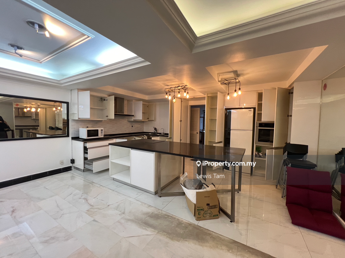 Fully furnish good condition unit for sell 