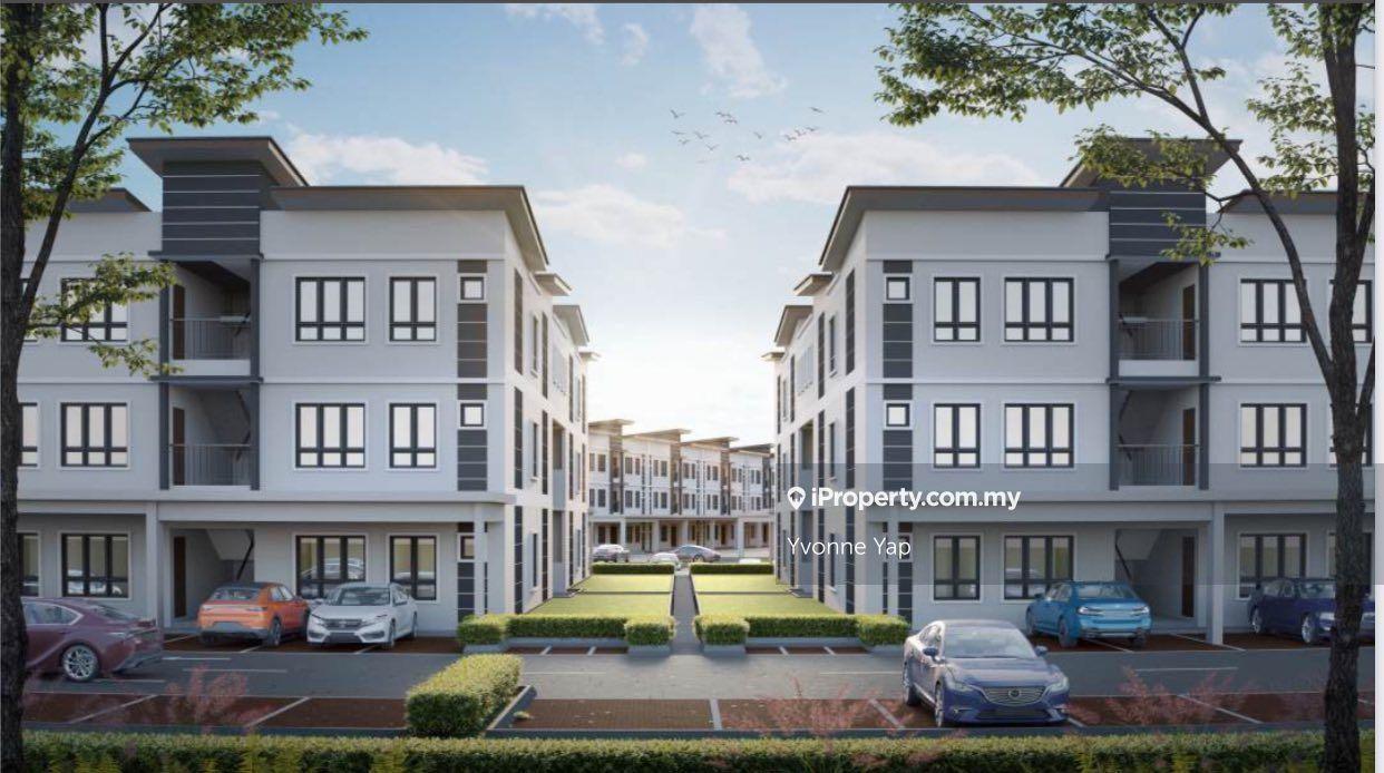 Jenderam Dengkil Gated Townhouse, Part furnished, Near Putrajaya Bangi