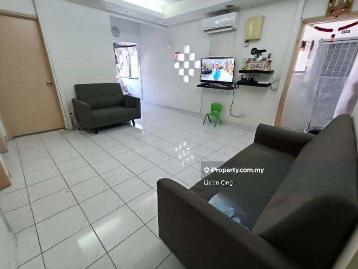 Sale Apartment Low Floor low density per floor 2 unit prime location
