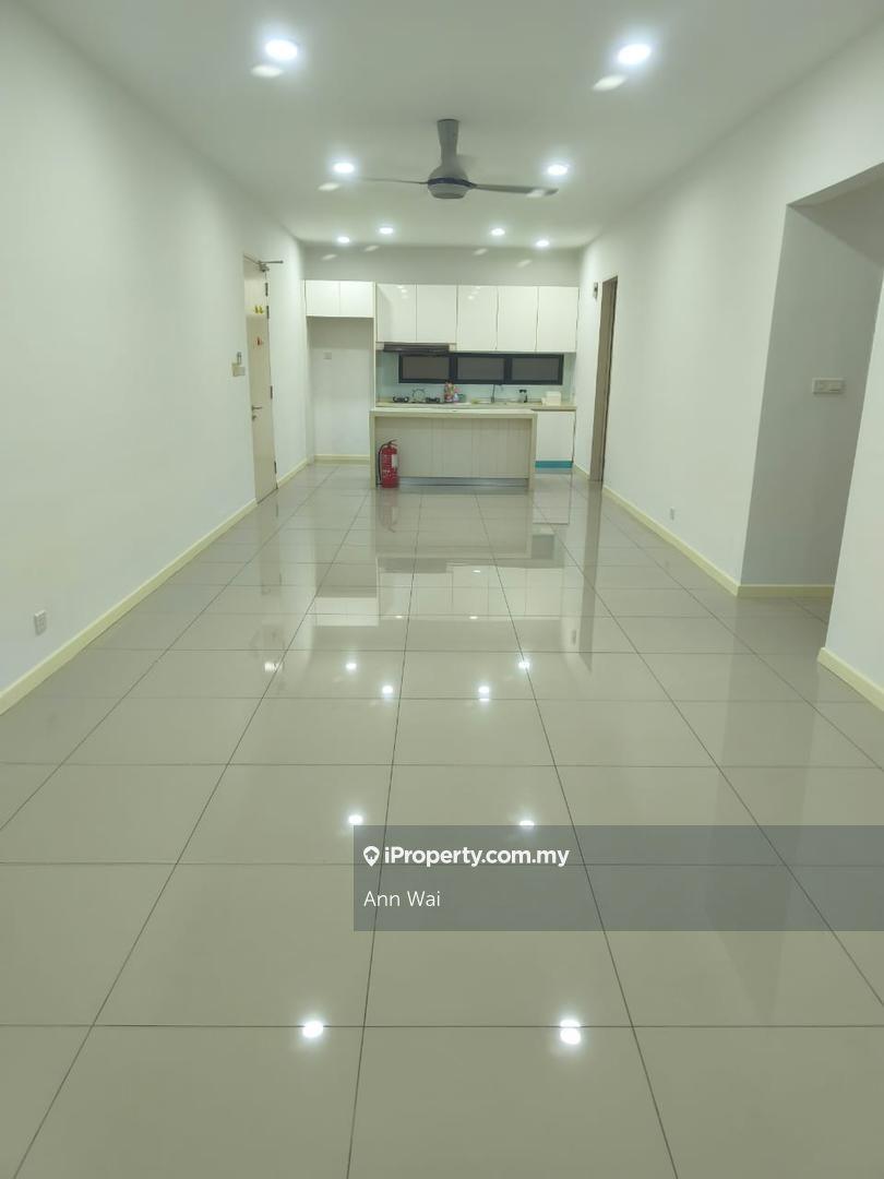 Paragon 3 Unit For Rent,Condo Seri Kembangan Disewa,MRT Nearby