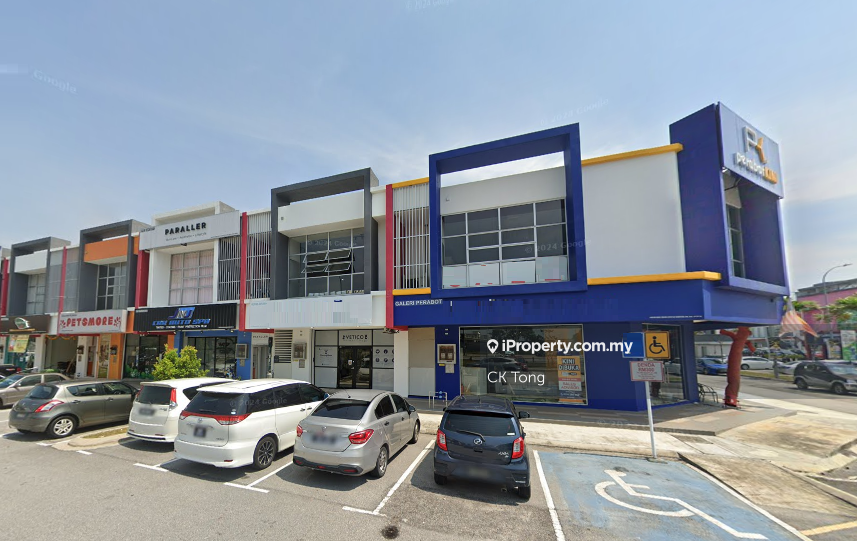Bandar Bukit Raja, Corner, 2 Storey Shop for Rent