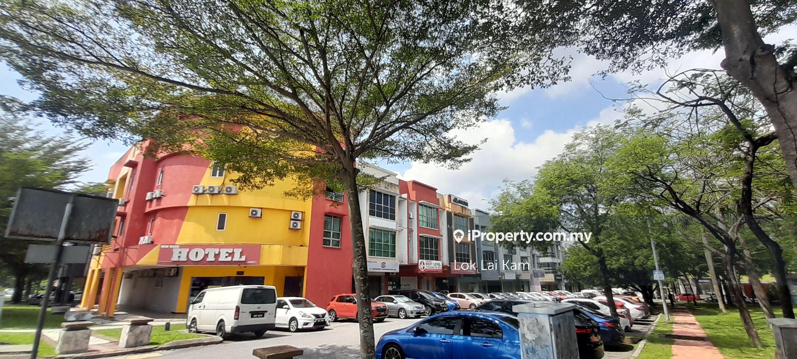 Ground Floor Shop at Putra Heights for rent