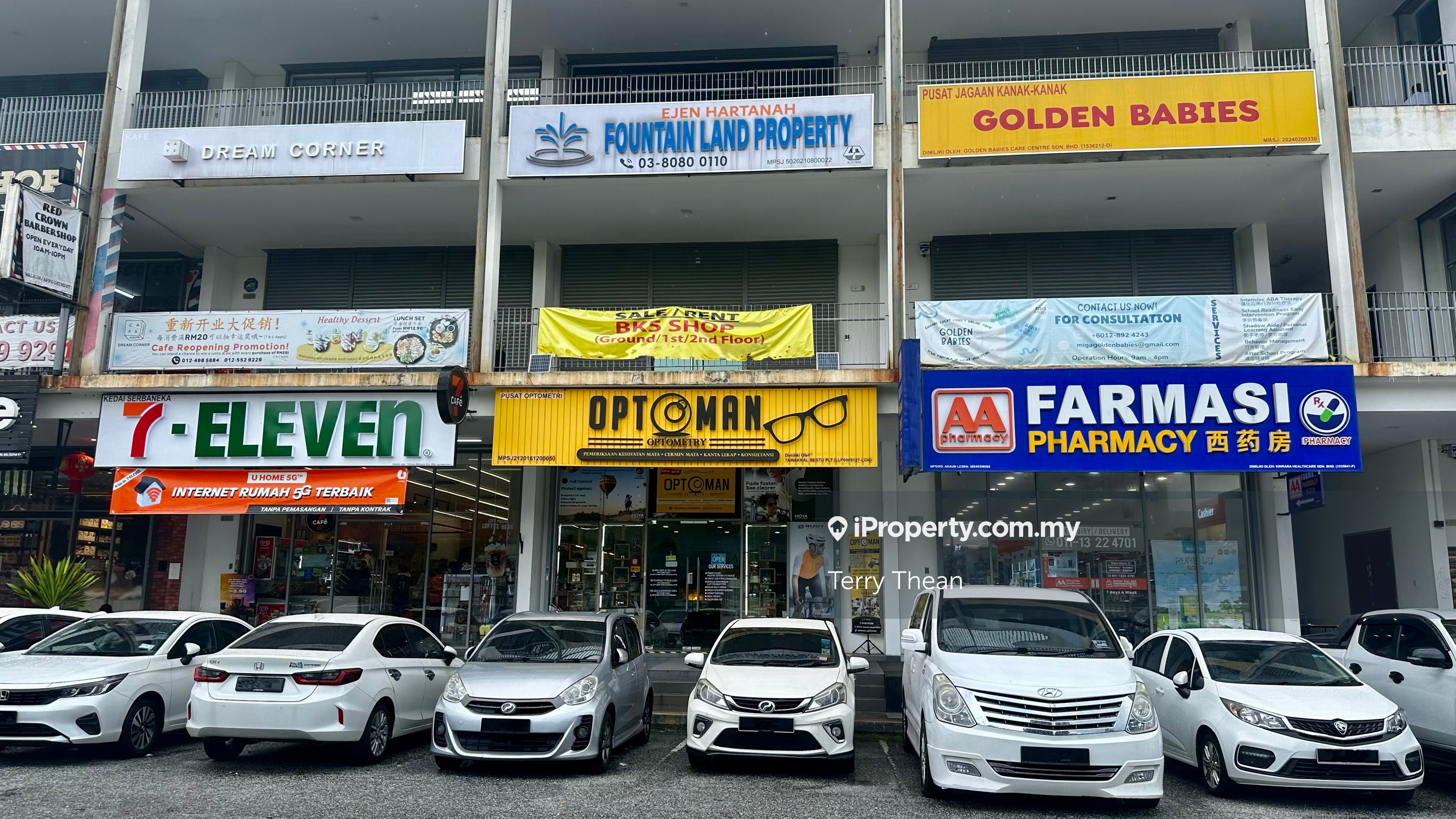 3 Storey Shop For Sale @ Bandar Kinrara 5 Puchong