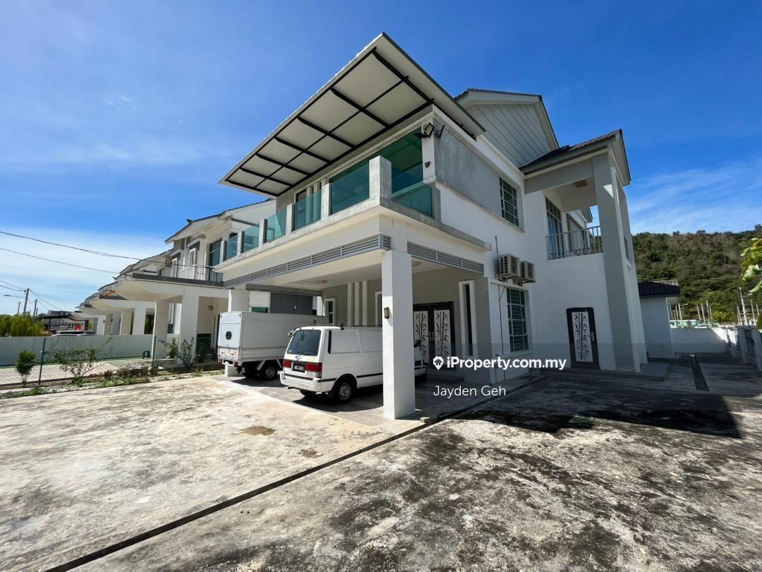 Corner Lot, Big Land Bungalow, Good Location