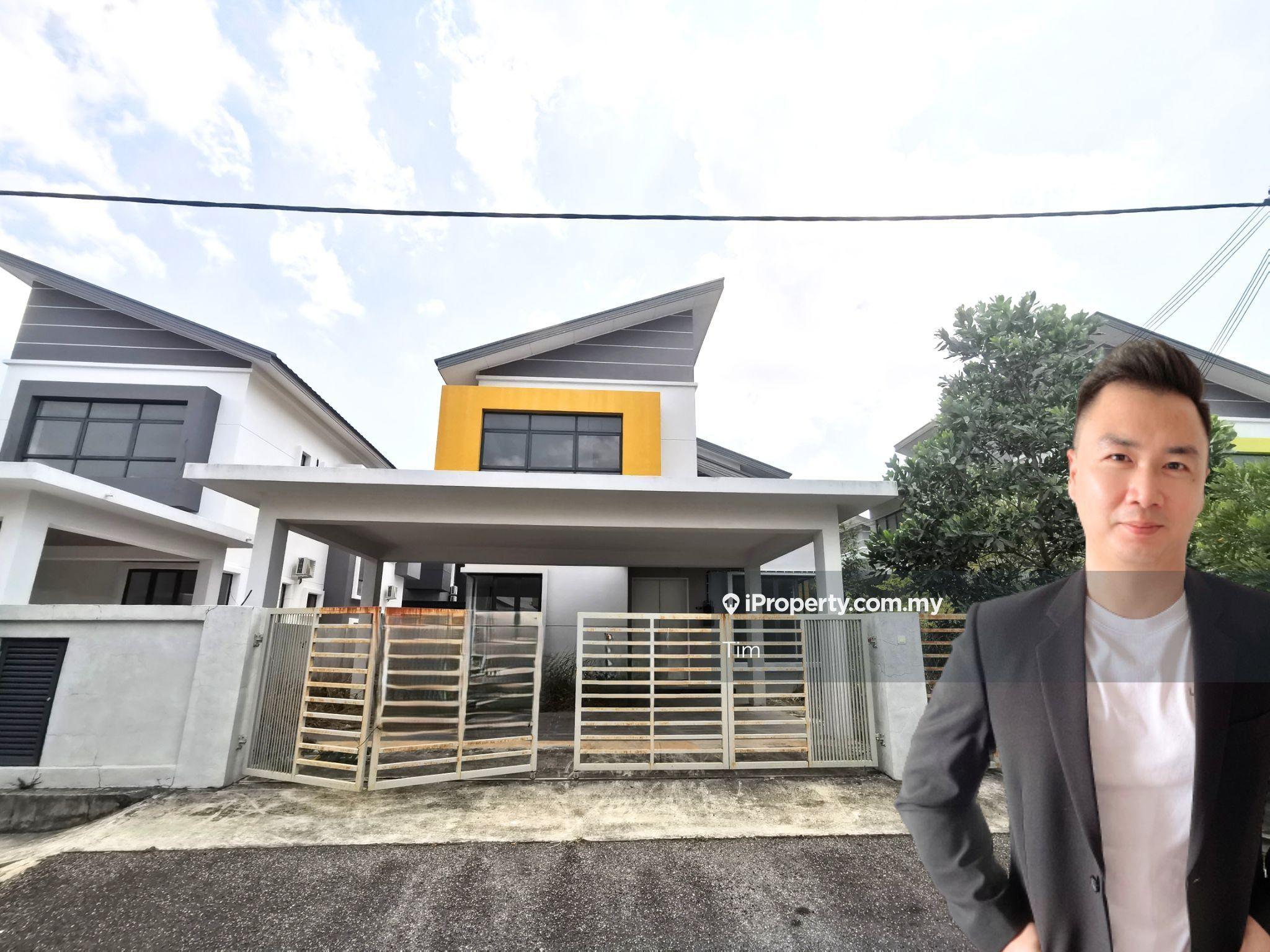 Nice Environment Gated Guarded Bungalow. Welcome to View & Discuss.