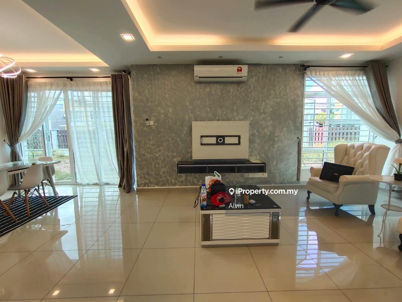 Fully Furnish Unit Corner