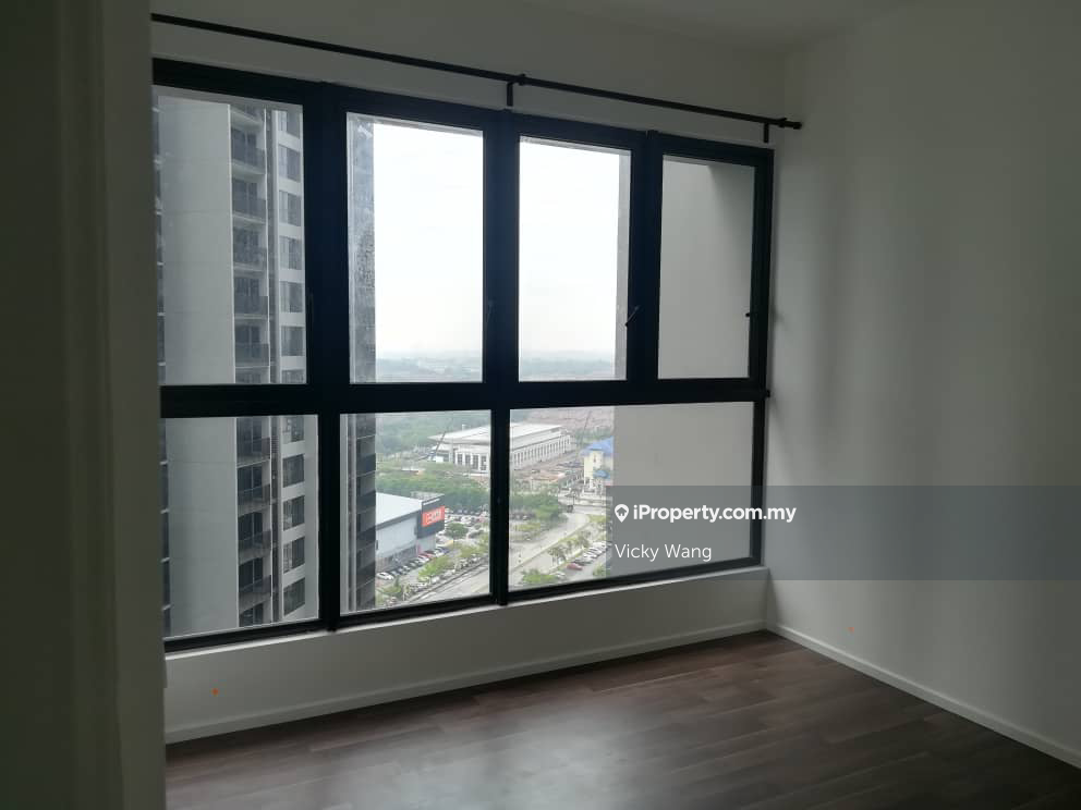 Geo Bukit Rimau Two Rooms for Sale