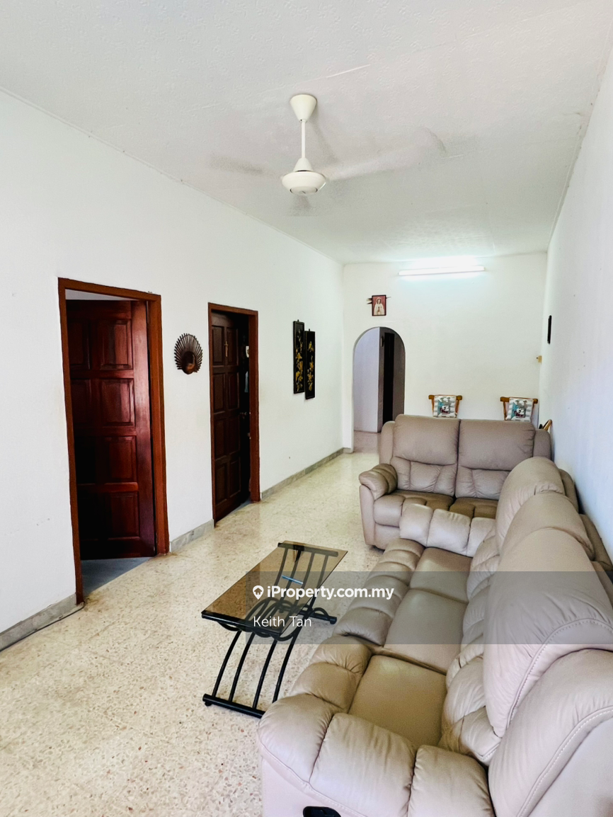1 Storey Terrace House for Sale@ Taman Sin Hoe, Bukit Baru, Melaka.