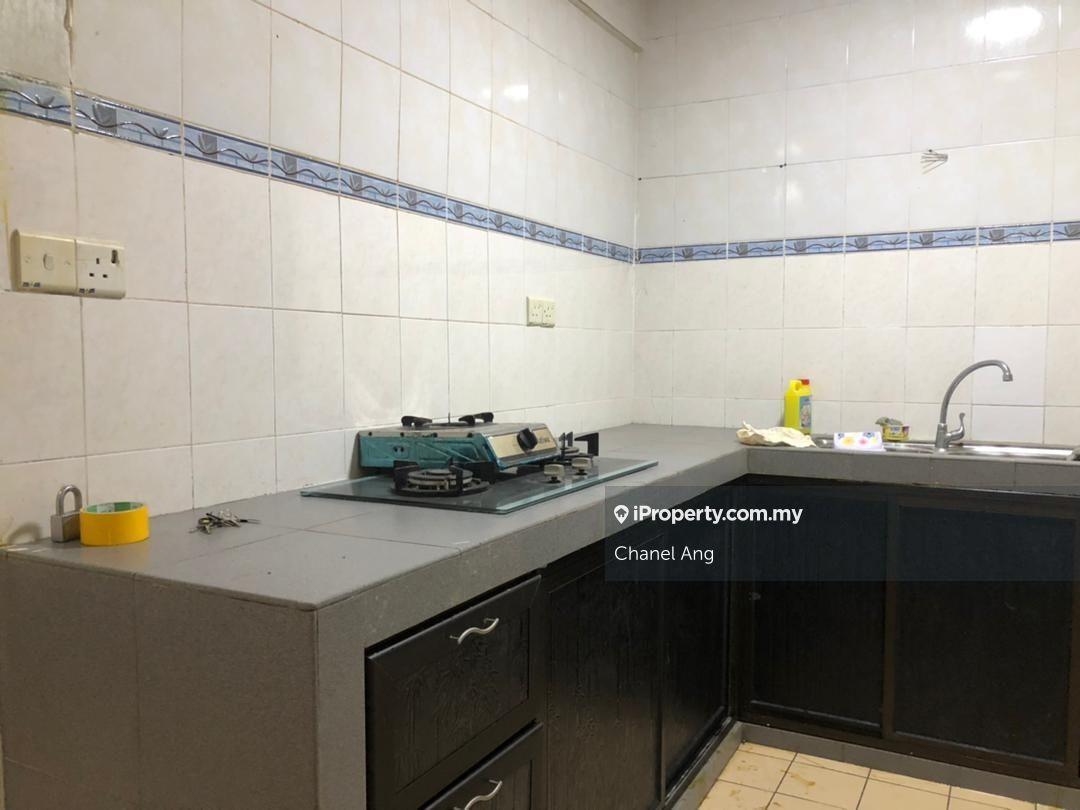 Sri ilham Apartment for sale Seri Alam near jaison pasaraya