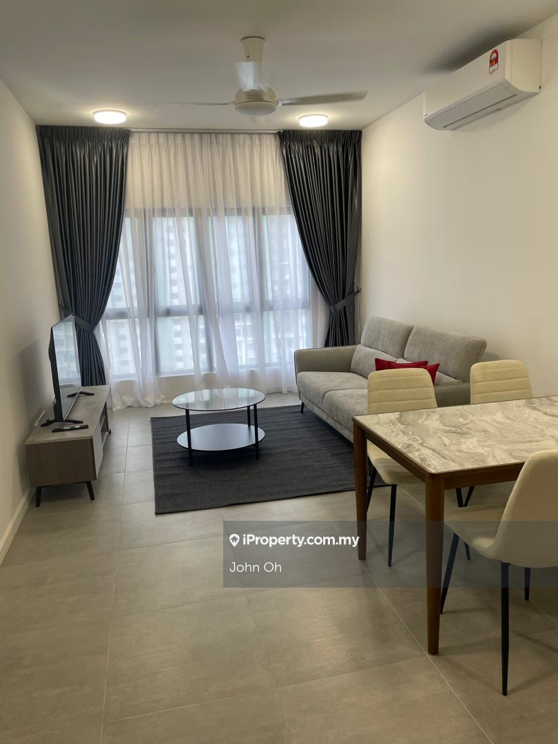 Subang Jaya freehold Aurora  service residence for Rent or Sale .